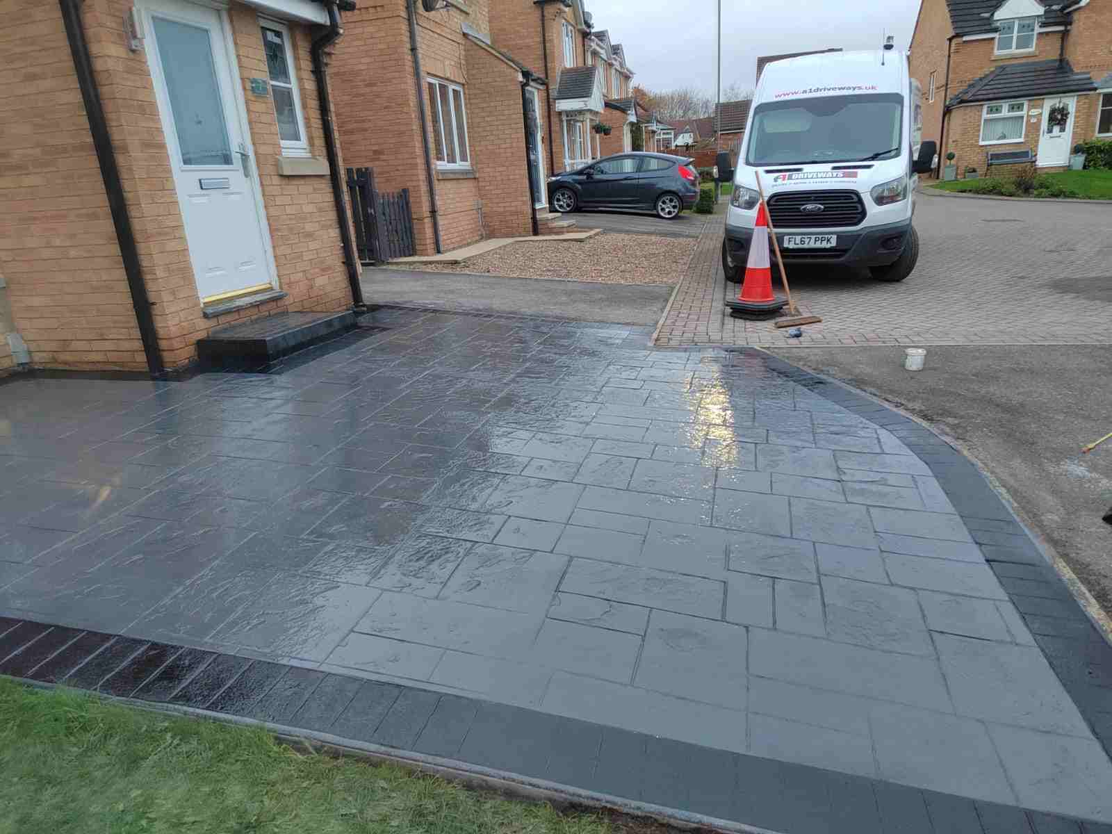 pattern imprinted eighteen